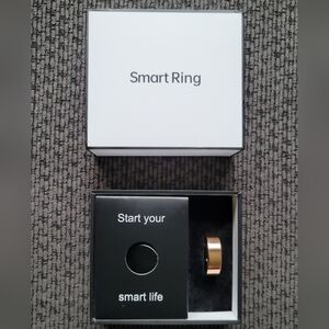 NIB Size 11 Smart Ring Gold Tone